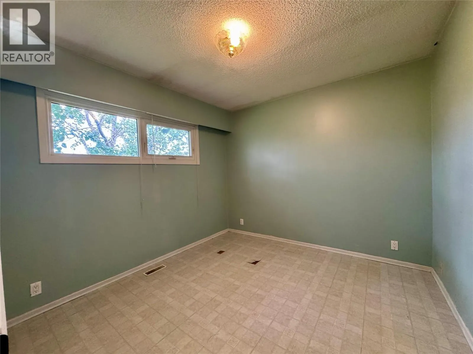 3074 208 Road