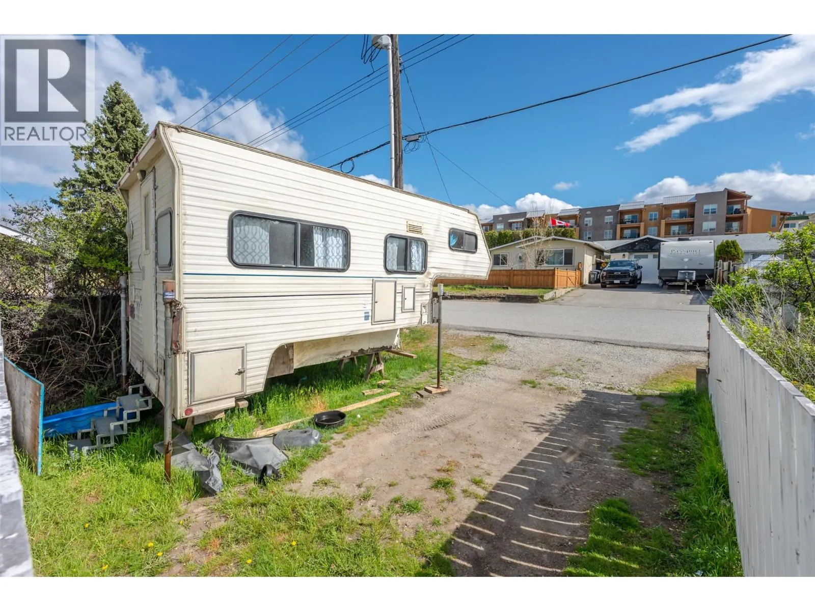 797 FORESTBROOK Drive