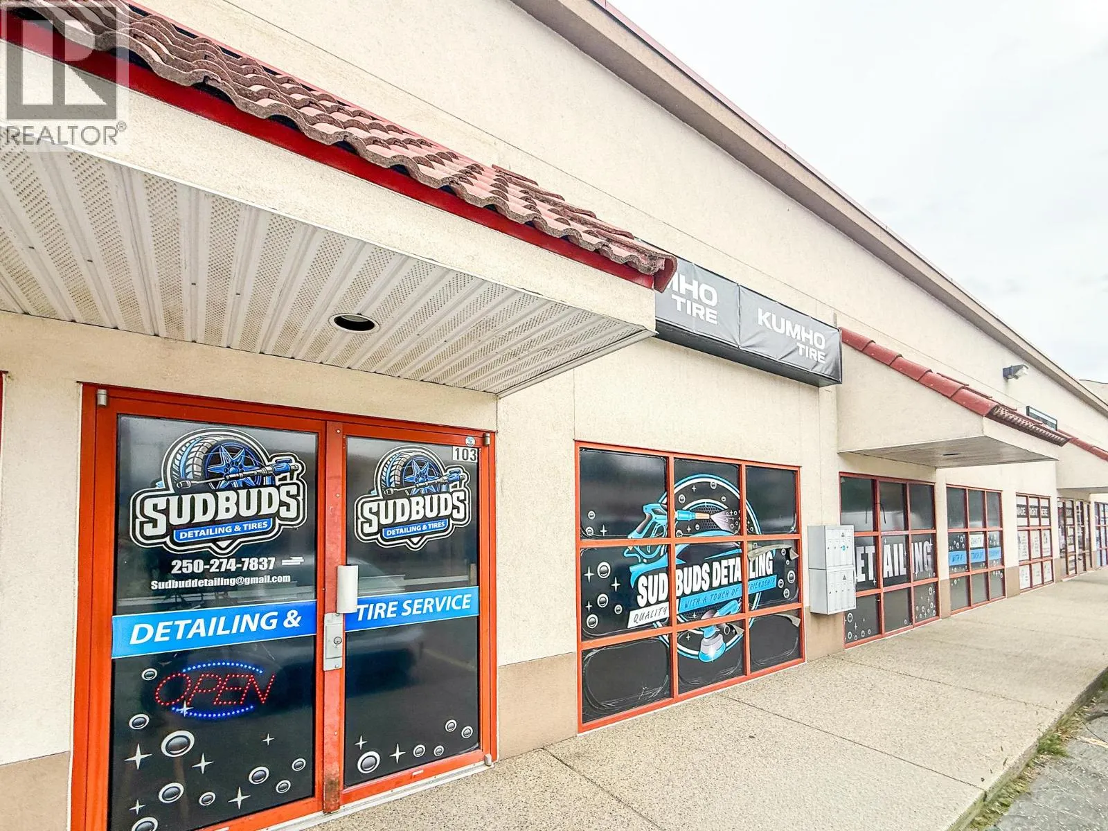 78 Industrial Avenue W Unit# 103/104