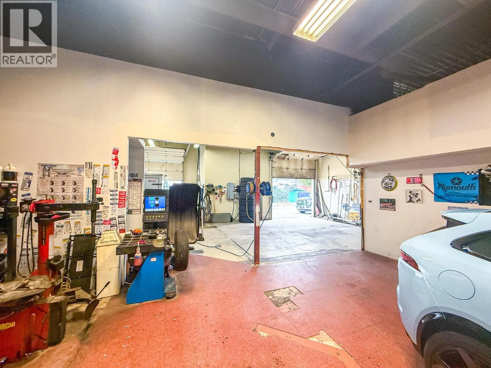 78 Industrial Avenue W Unit# 103/104