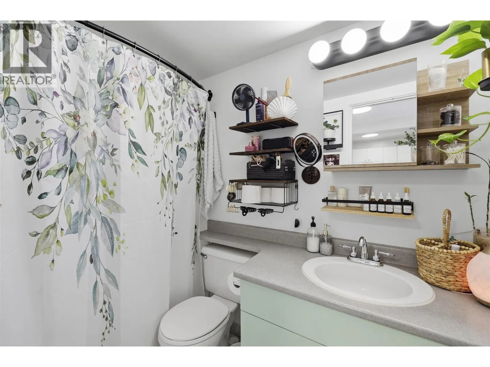 554 SEYMOUR Street Unit# 312