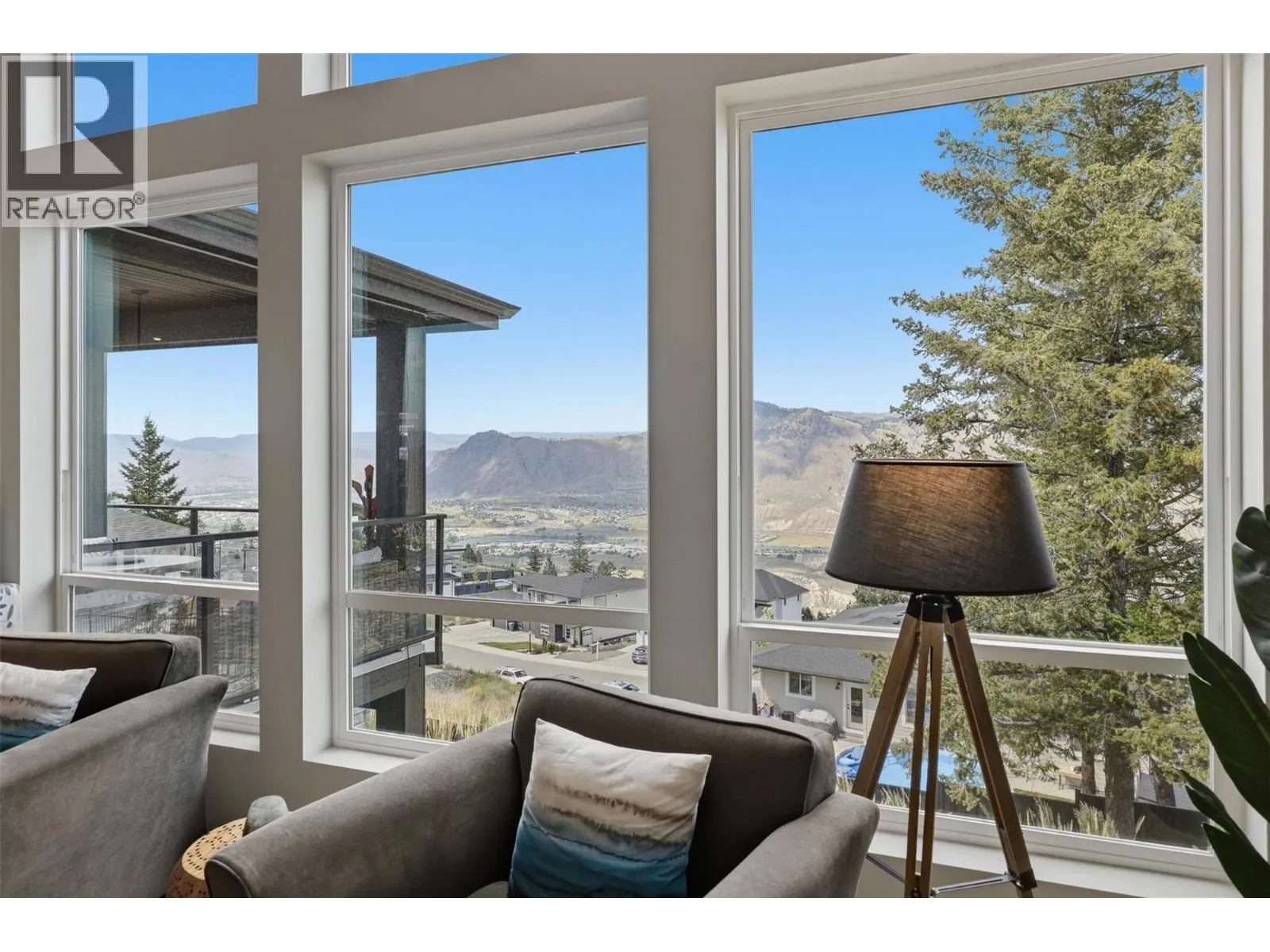 2137 LUPIN Court