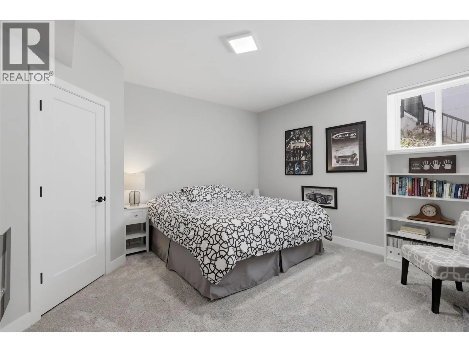 2137 LUPIN Court