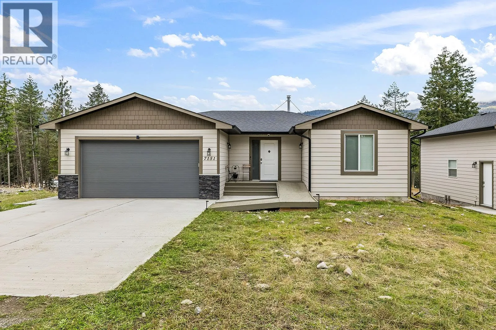 7151 Dunwaters Road