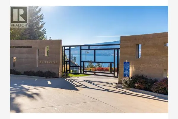 180 Sheerwater Court Unit# 8