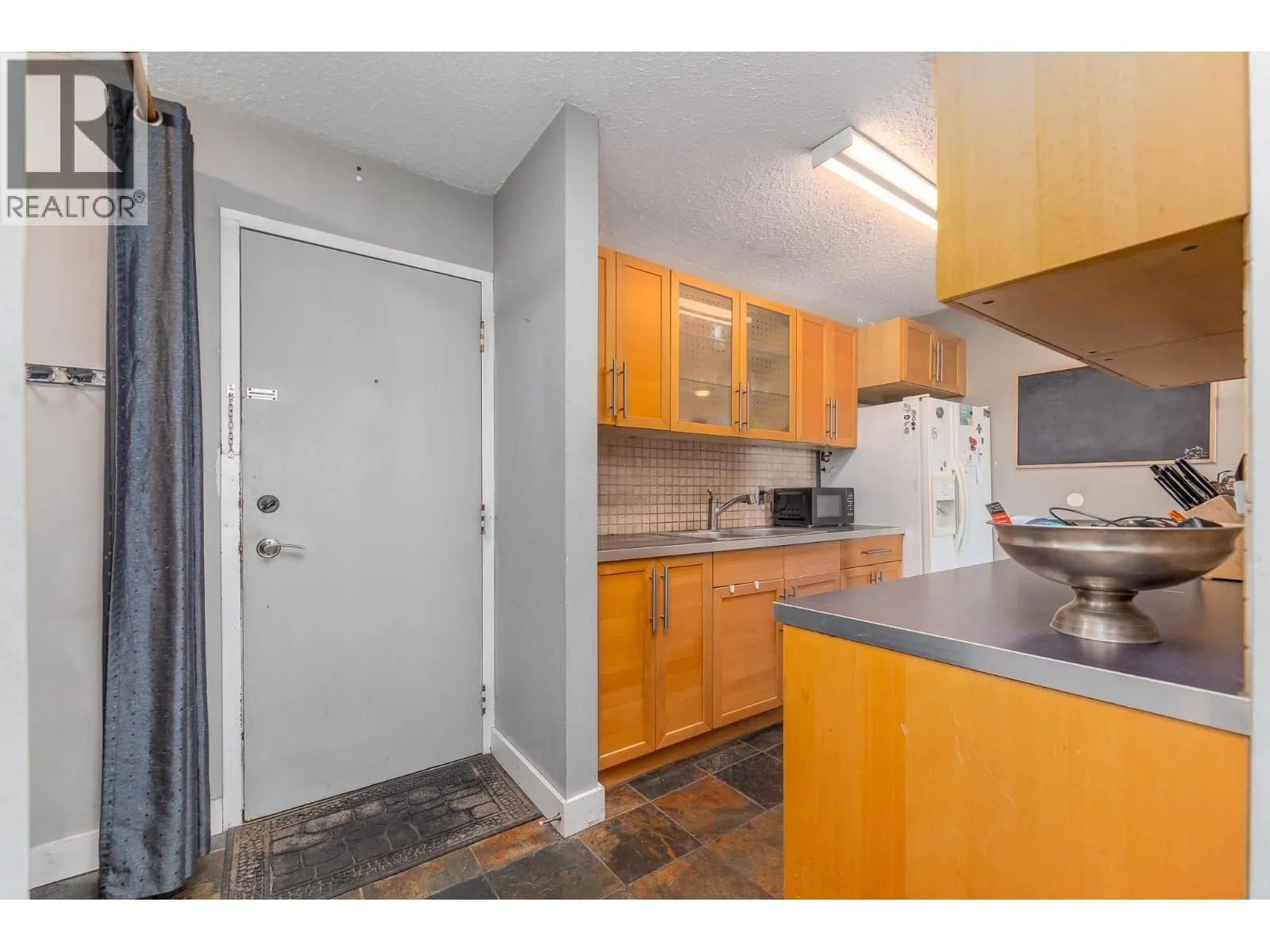 625 Rowcliffe Avenue Unit# 305