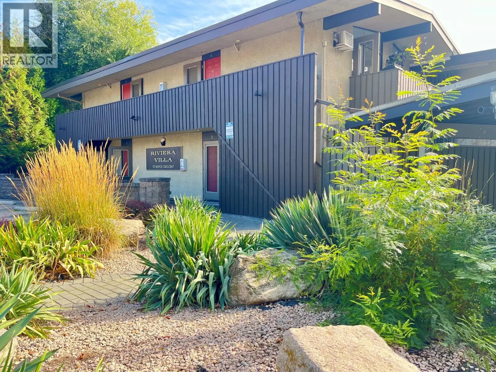 353 Boyce Crescent Unit# 11