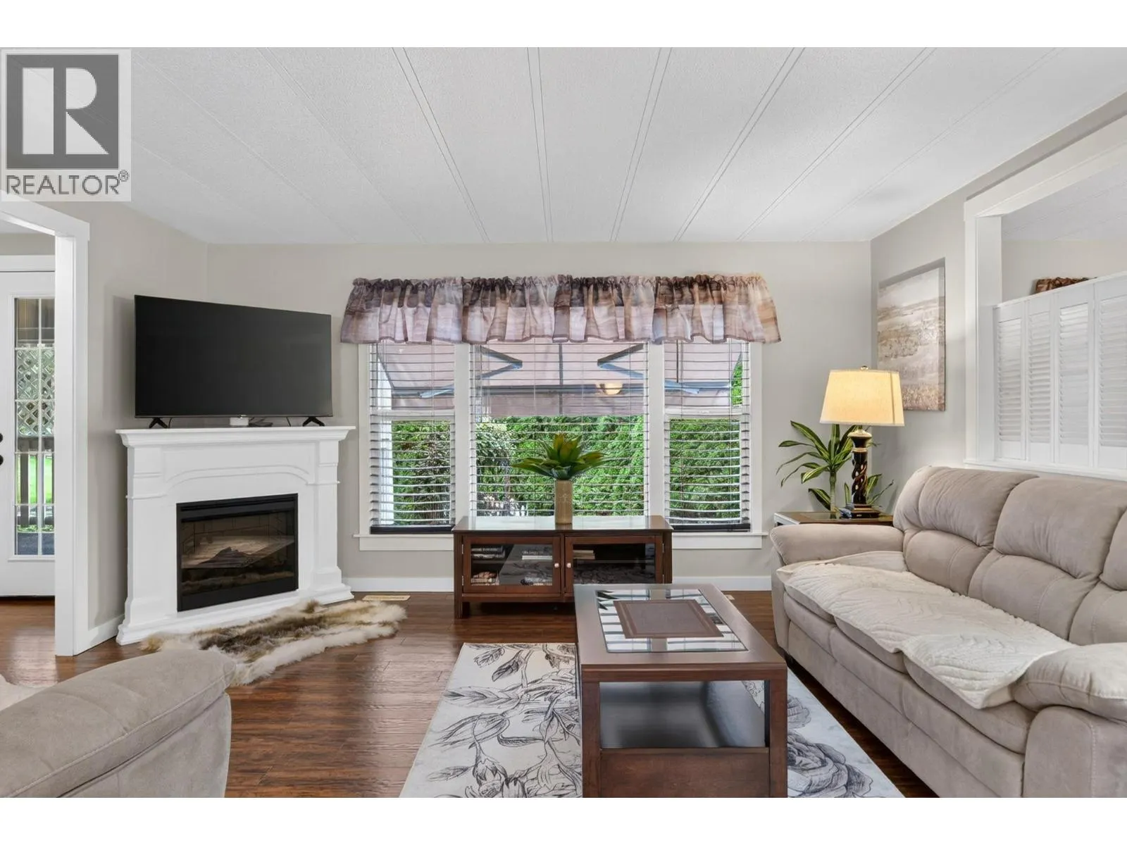 1999 Hwy 97 Highway Unit# 201