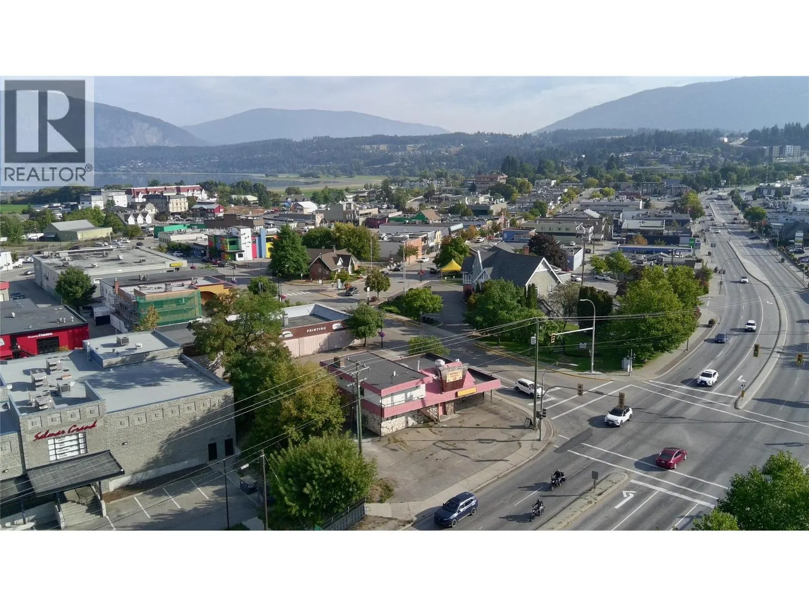 21 & 61 Shuswap Street NW