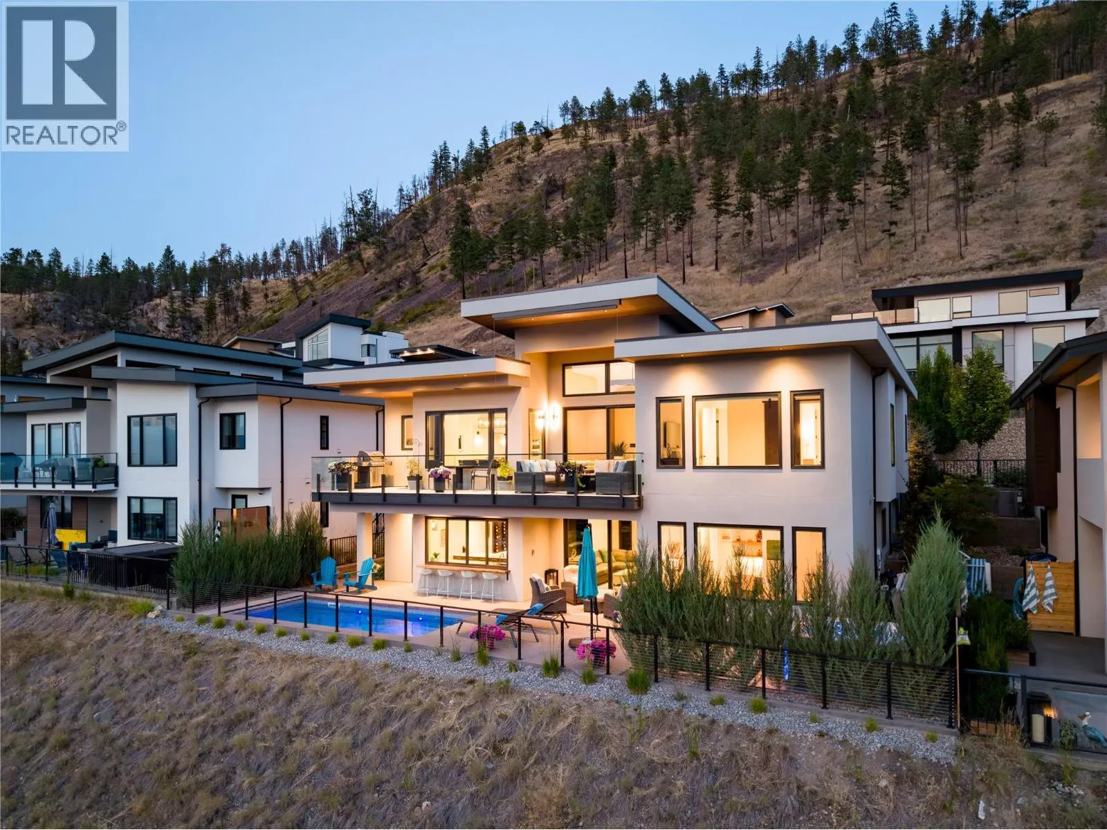 538 Clifton Court