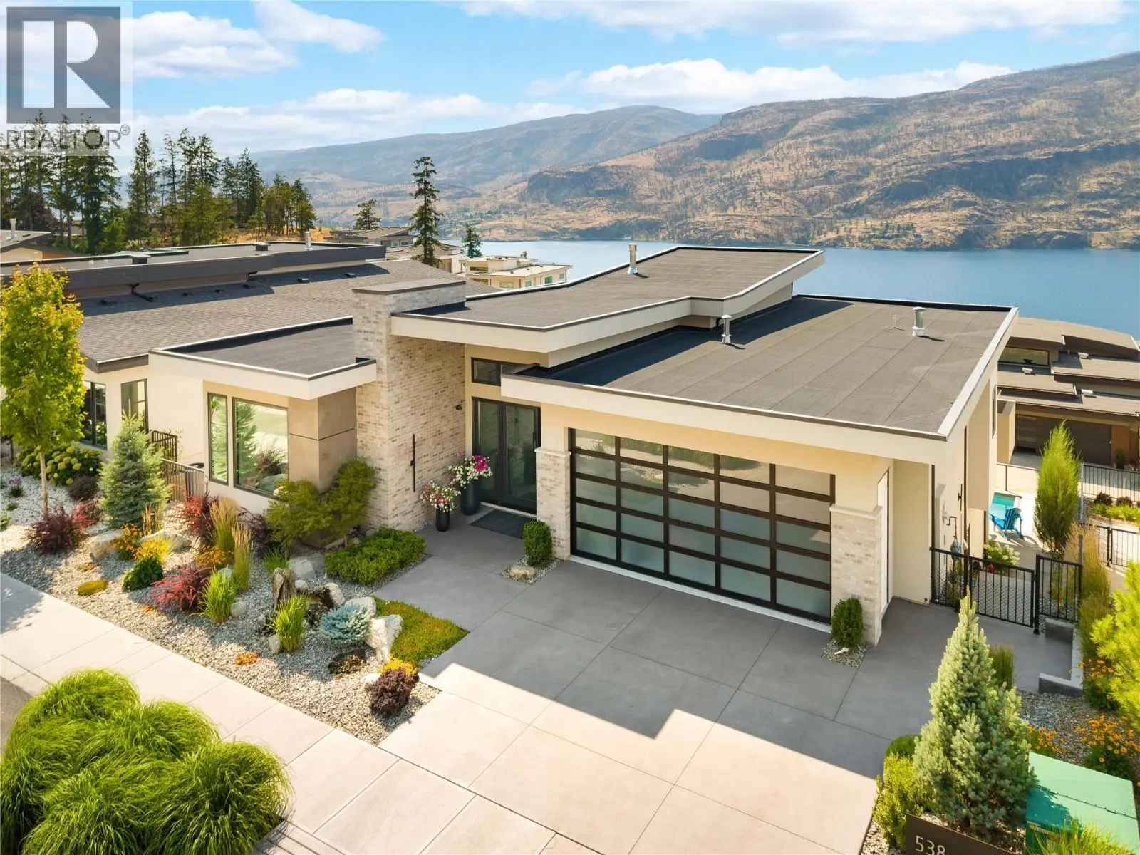 538 Clifton Court