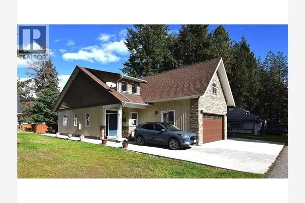 430 Hummingbird Avenue