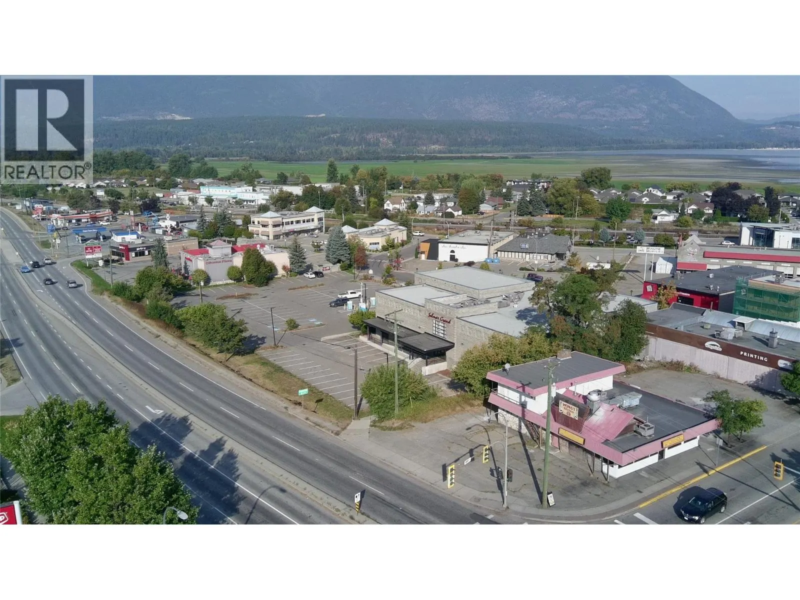 21 & 61 Shuswap Street NW