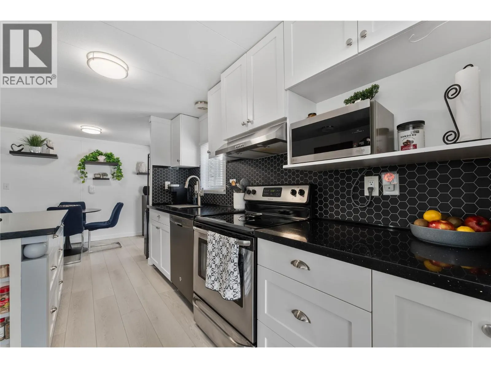 1999 97 Highway S Unit# 85