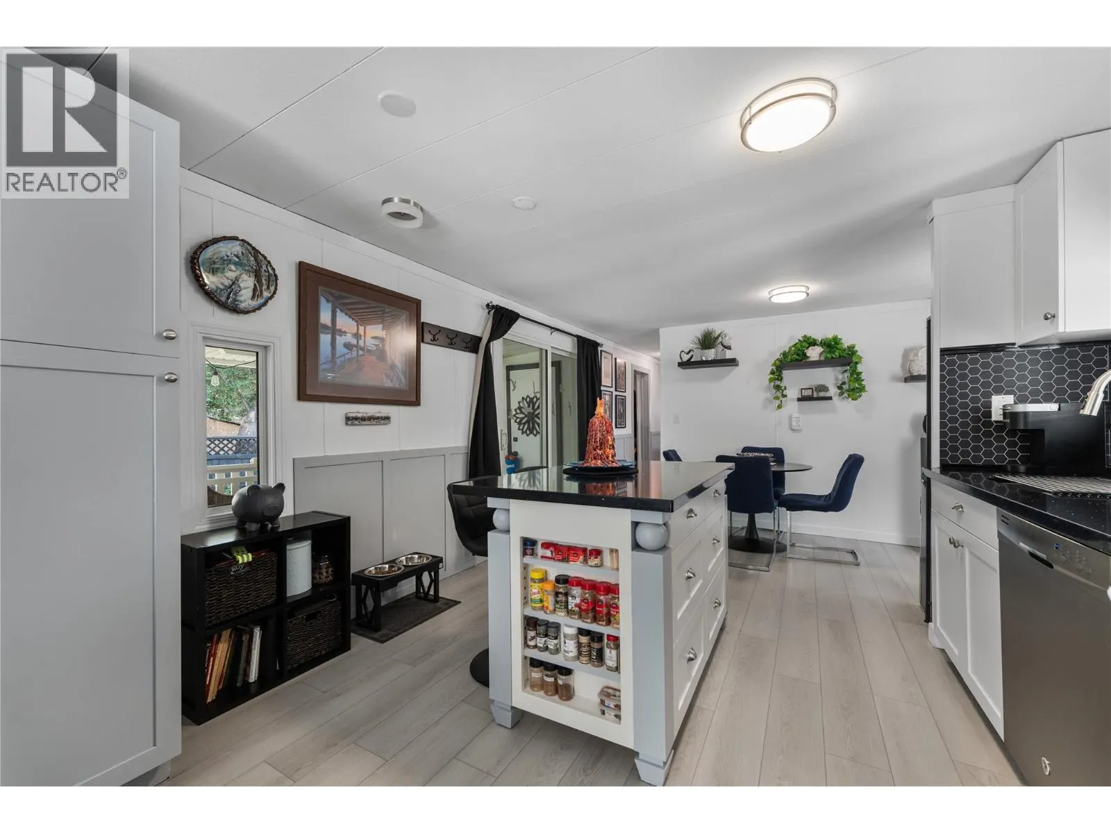1999 97 Highway S Unit# 85