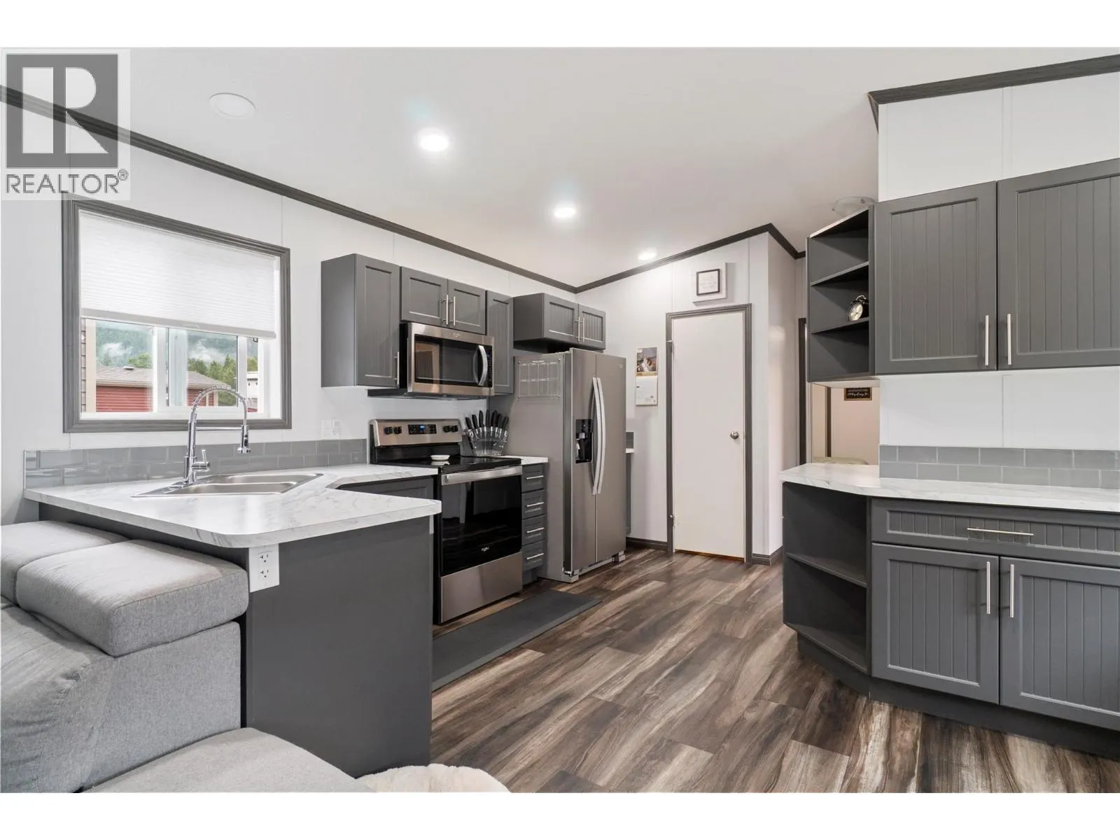 1705 Hillier Road Unit# 10