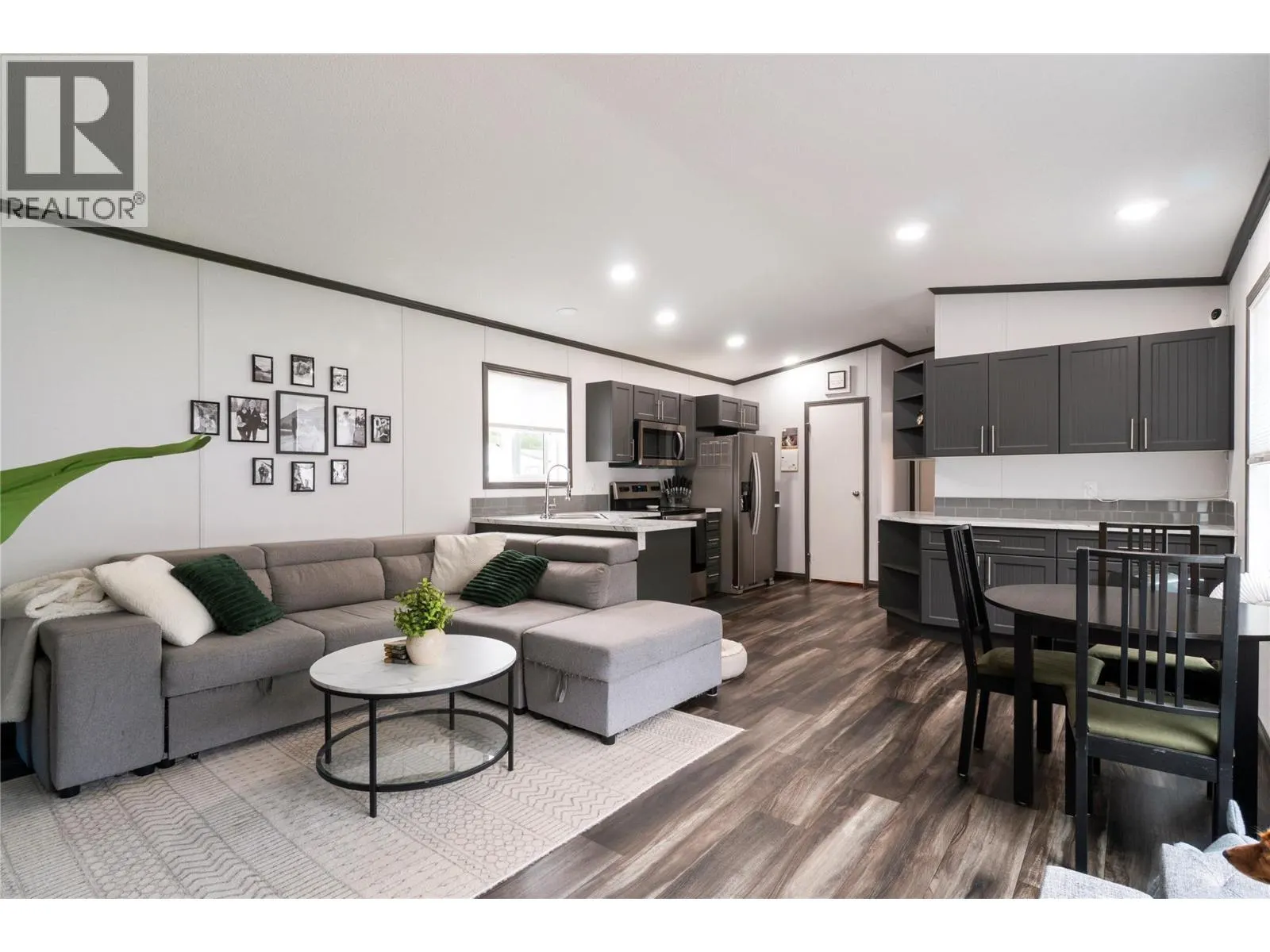 1705 Hillier Road Unit# 10