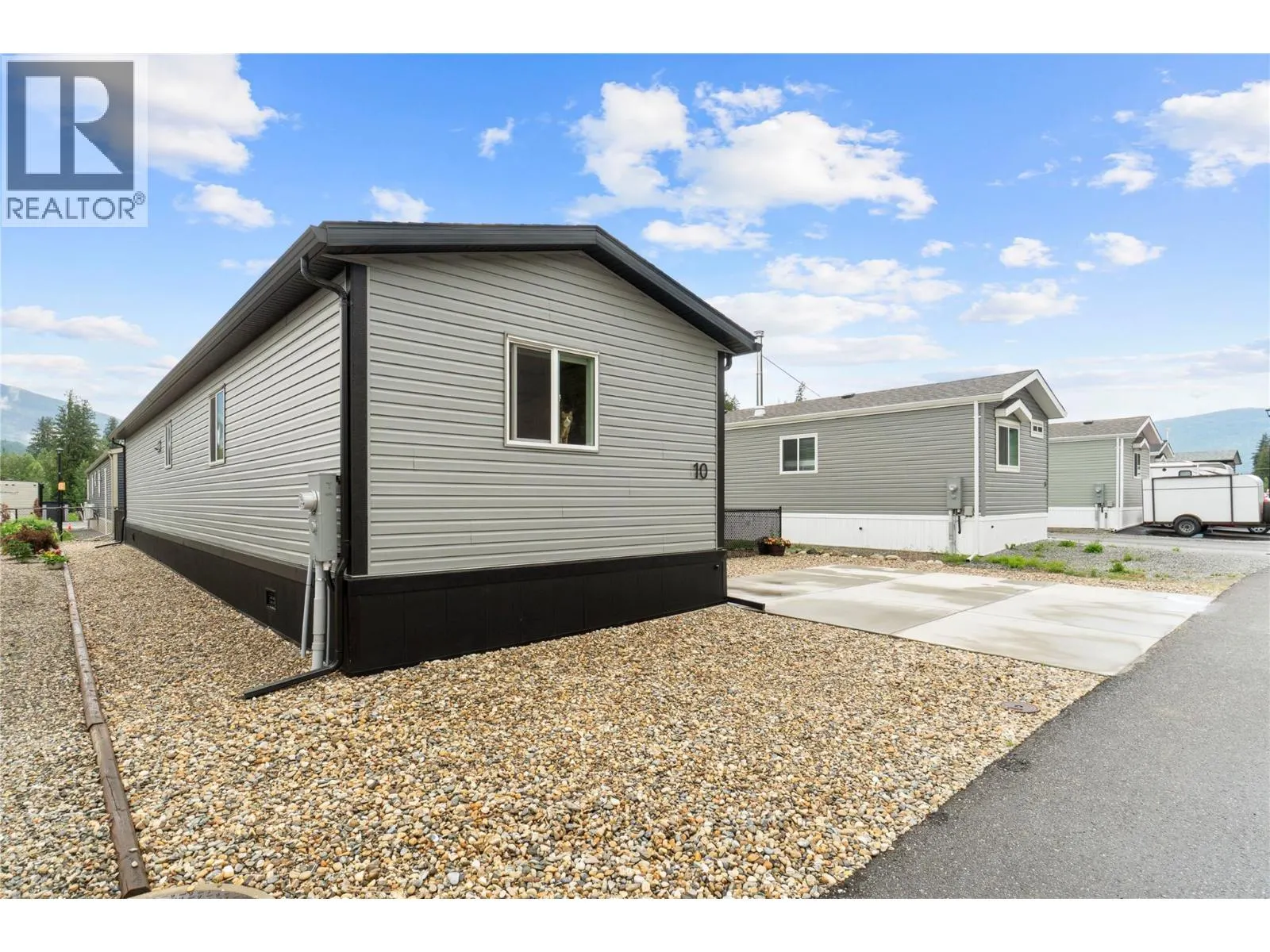 1705 Hillier Road Unit# 10