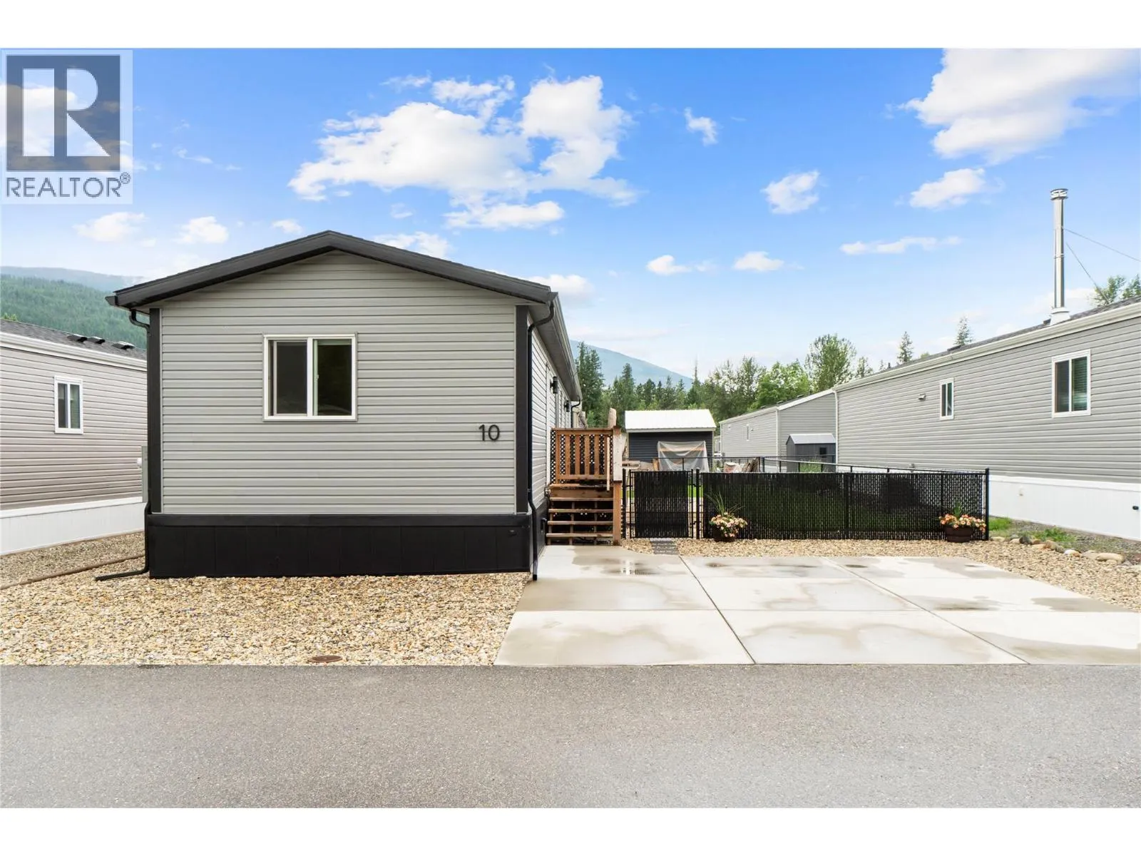1705 Hillier Road Unit# 10