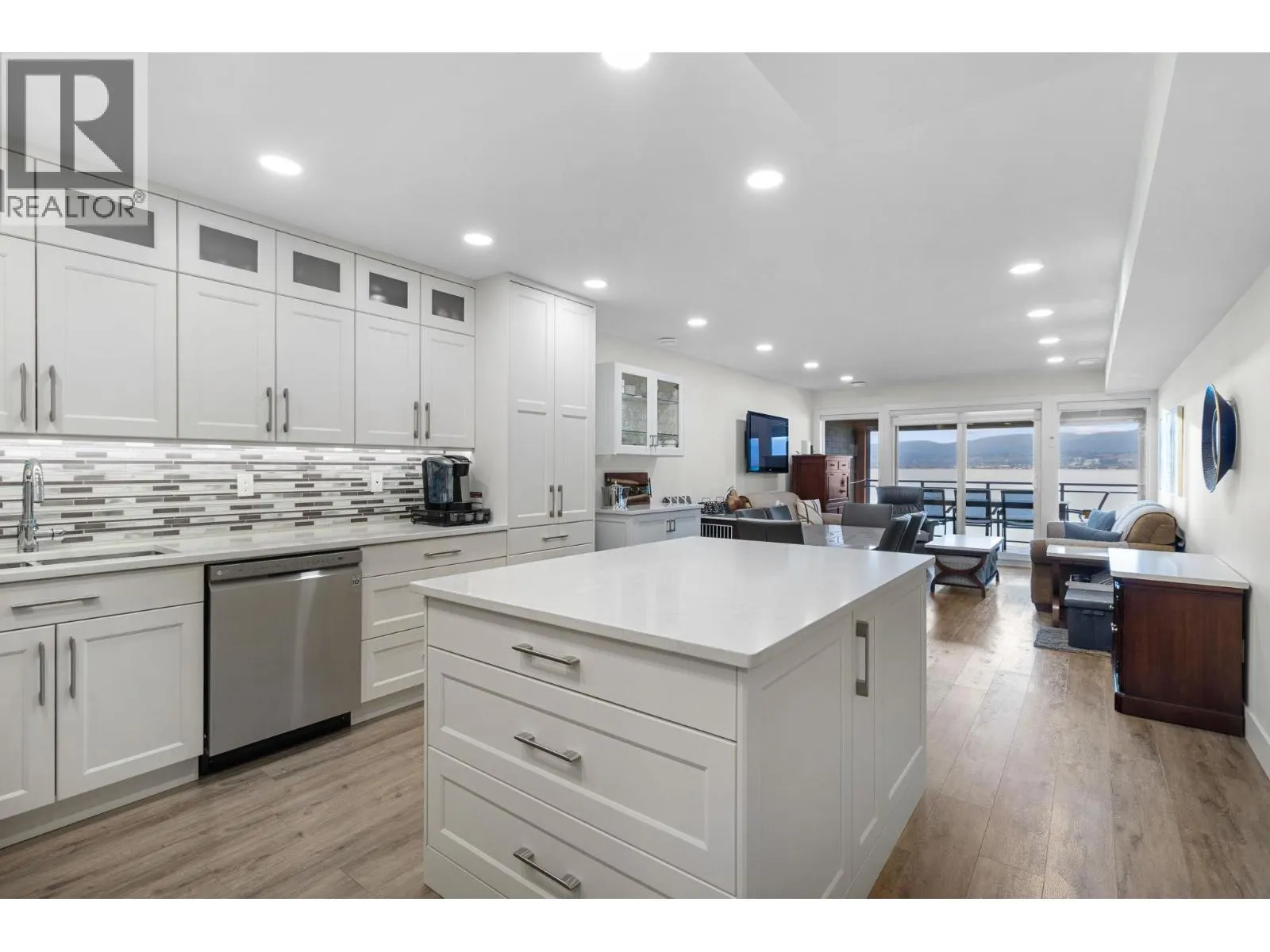 2777 Casa Loma Road Unit# 207