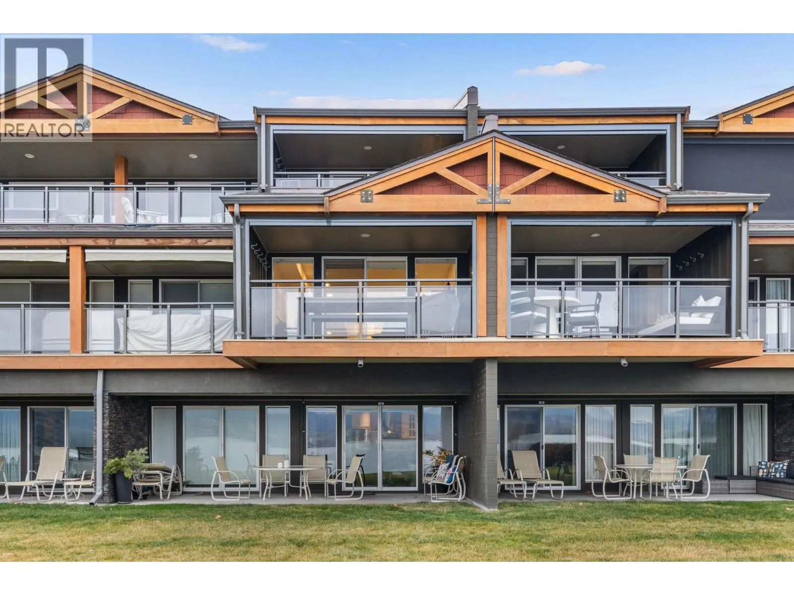 2777 Casa Loma Road Unit# 207