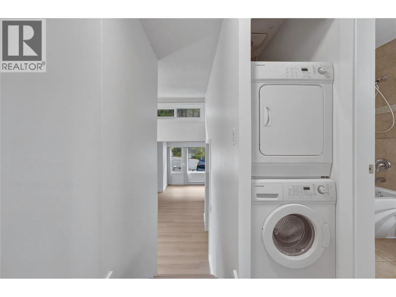 3800 40 Avenue Unit# 40