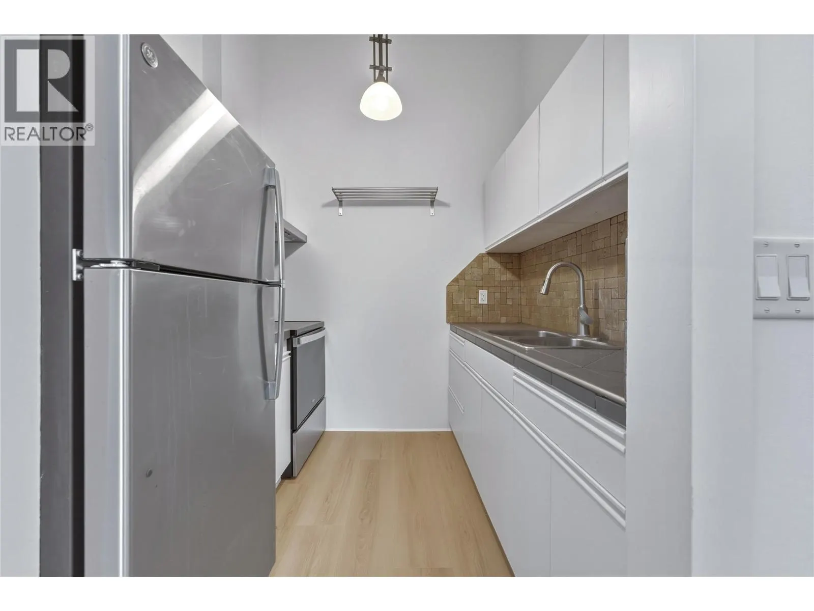 3800 40 Avenue Unit# 40