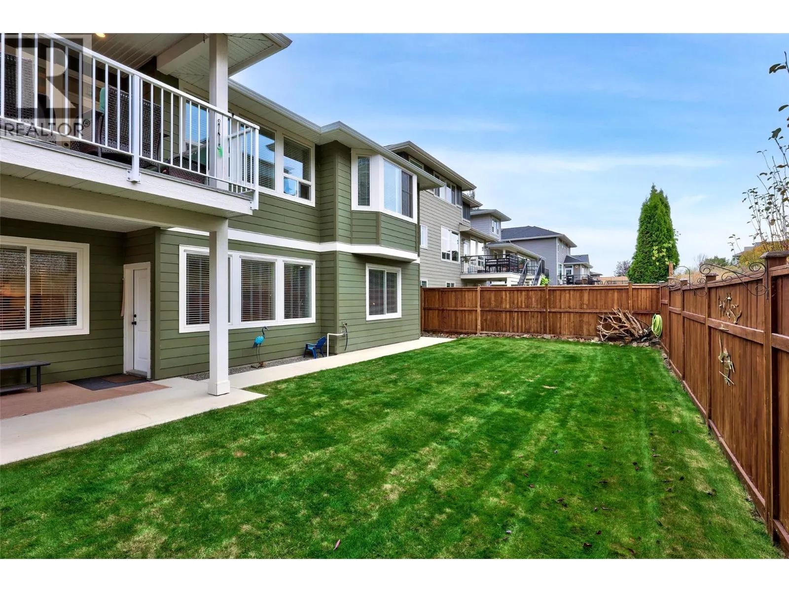 1538 EMERALD Drive