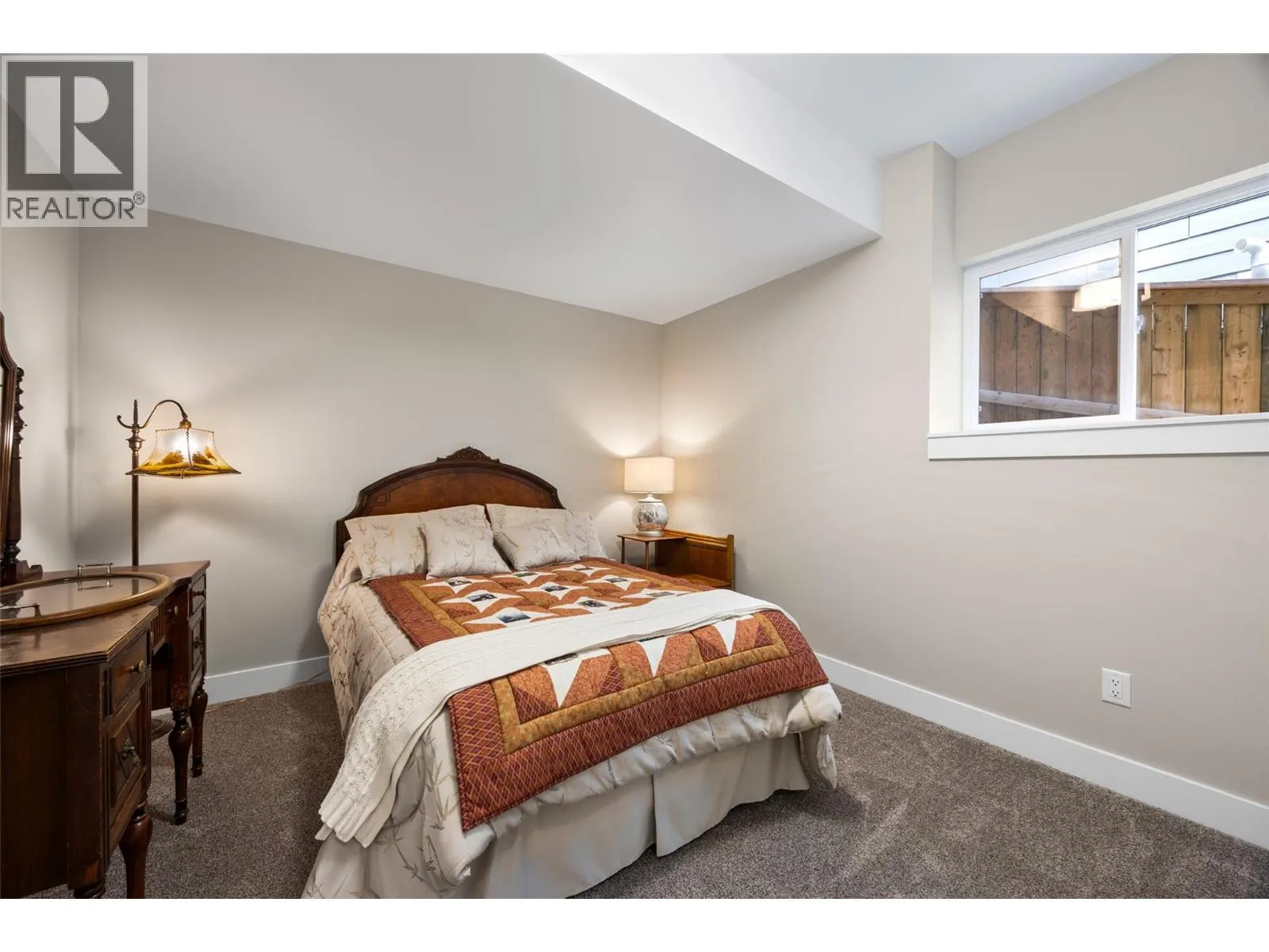 1538 EMERALD Drive