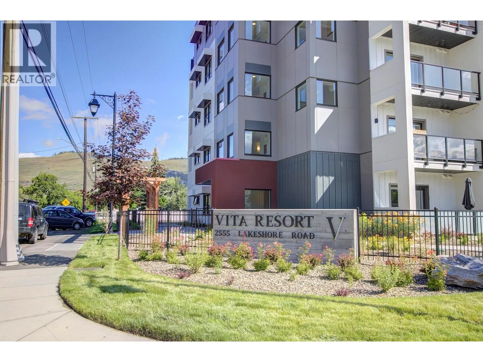 2555 Lakeshore Road Unit# 419