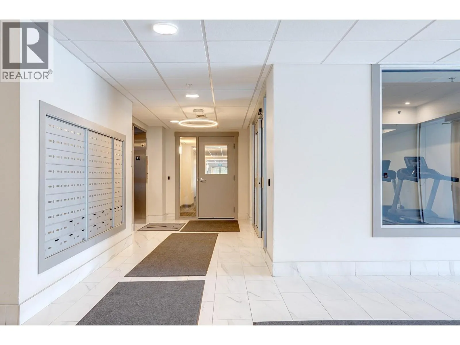 2555 Lakeshore Road Unit# 419
