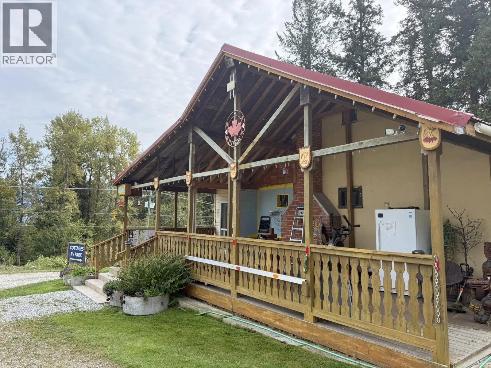 6871 Trans Canada Highway NW