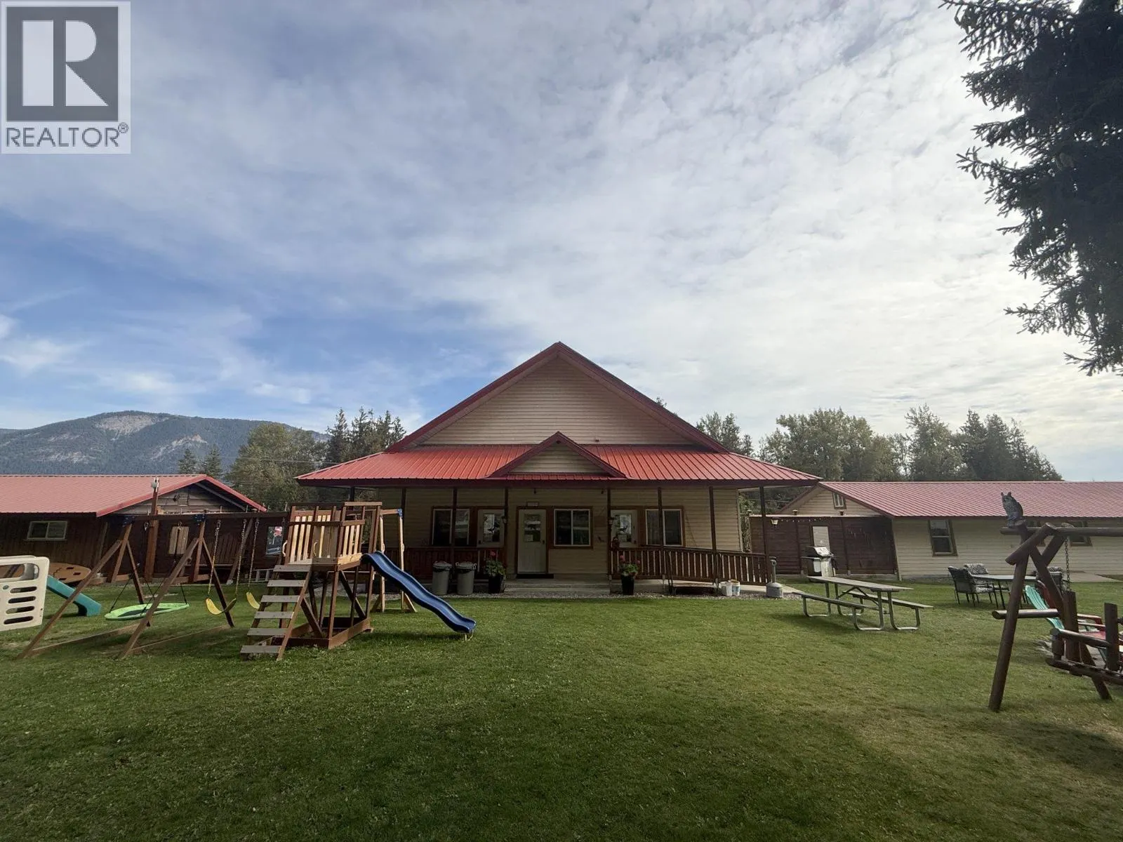 6871 Trans Canada Highway NW
