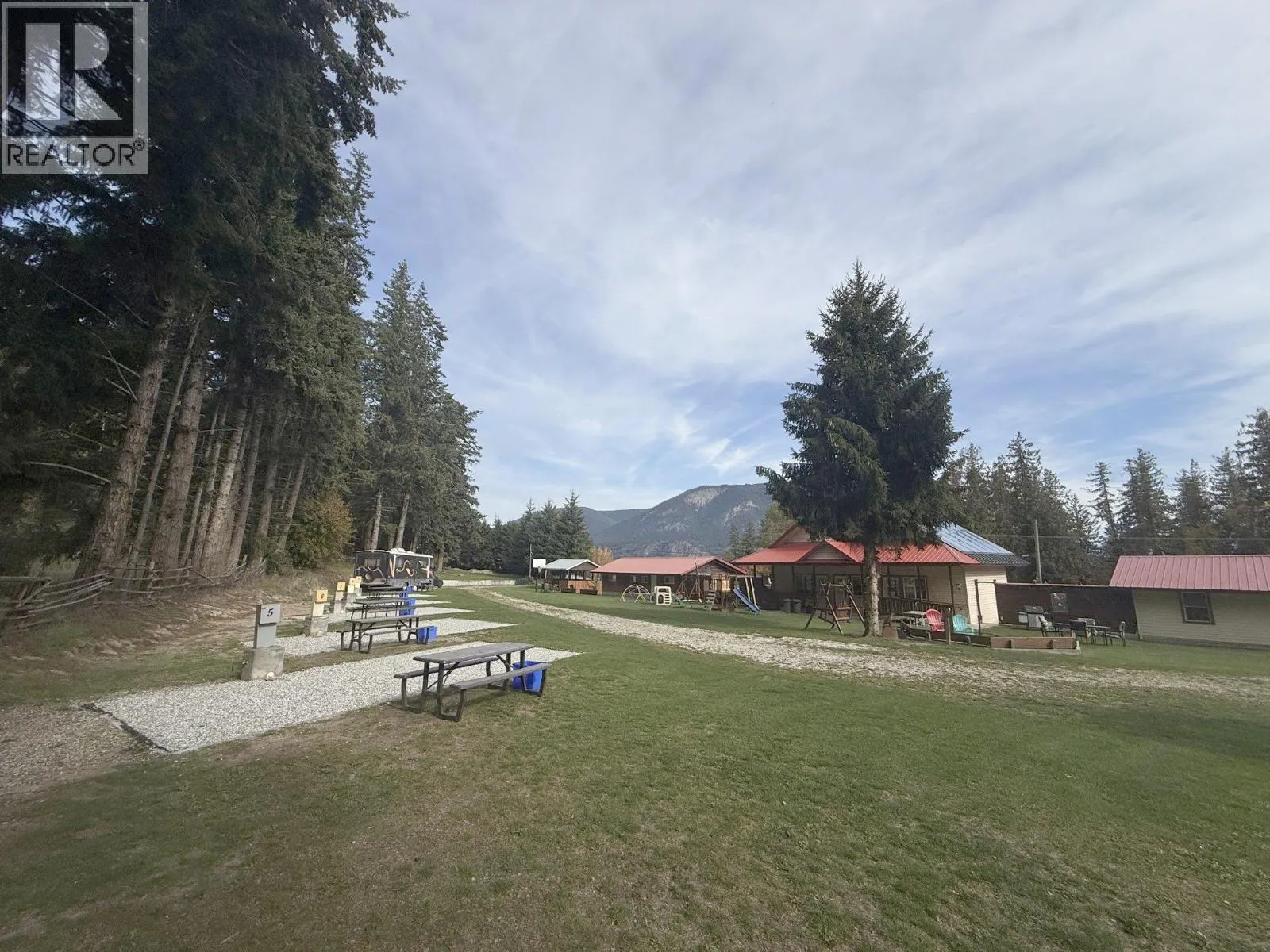6871 Trans Canada Highway NW