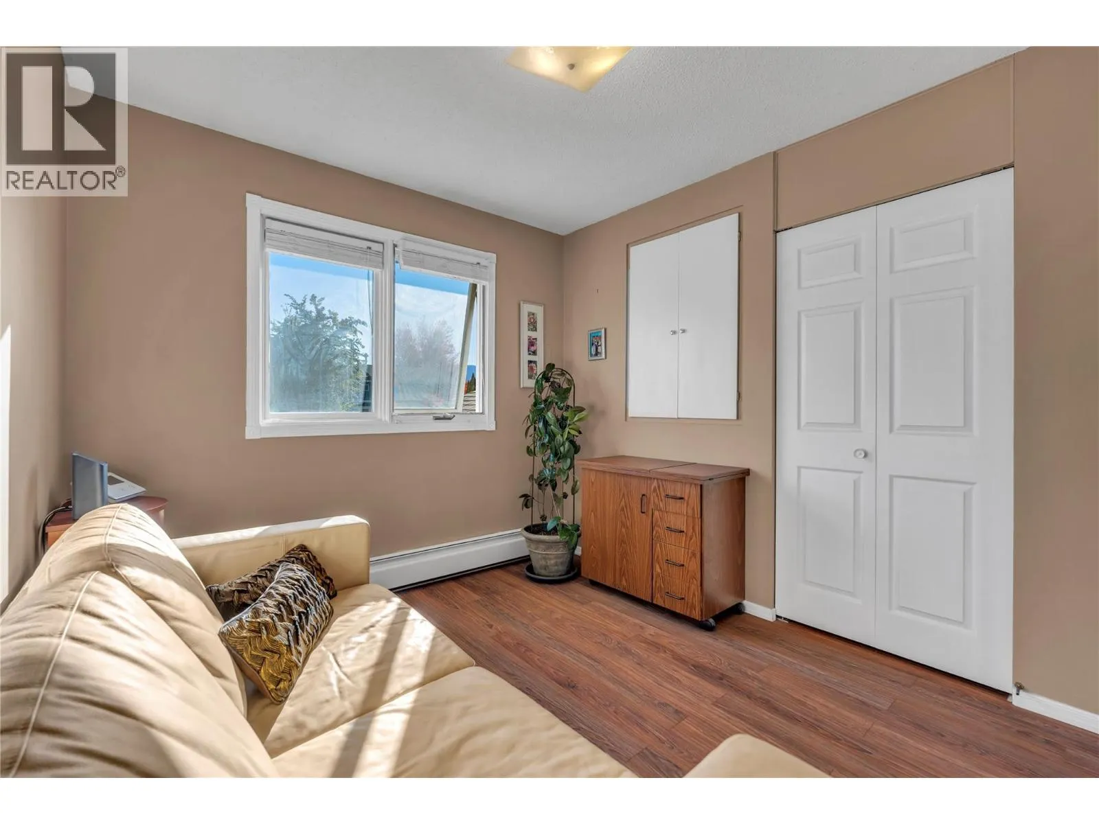 194 Acacia Crescent