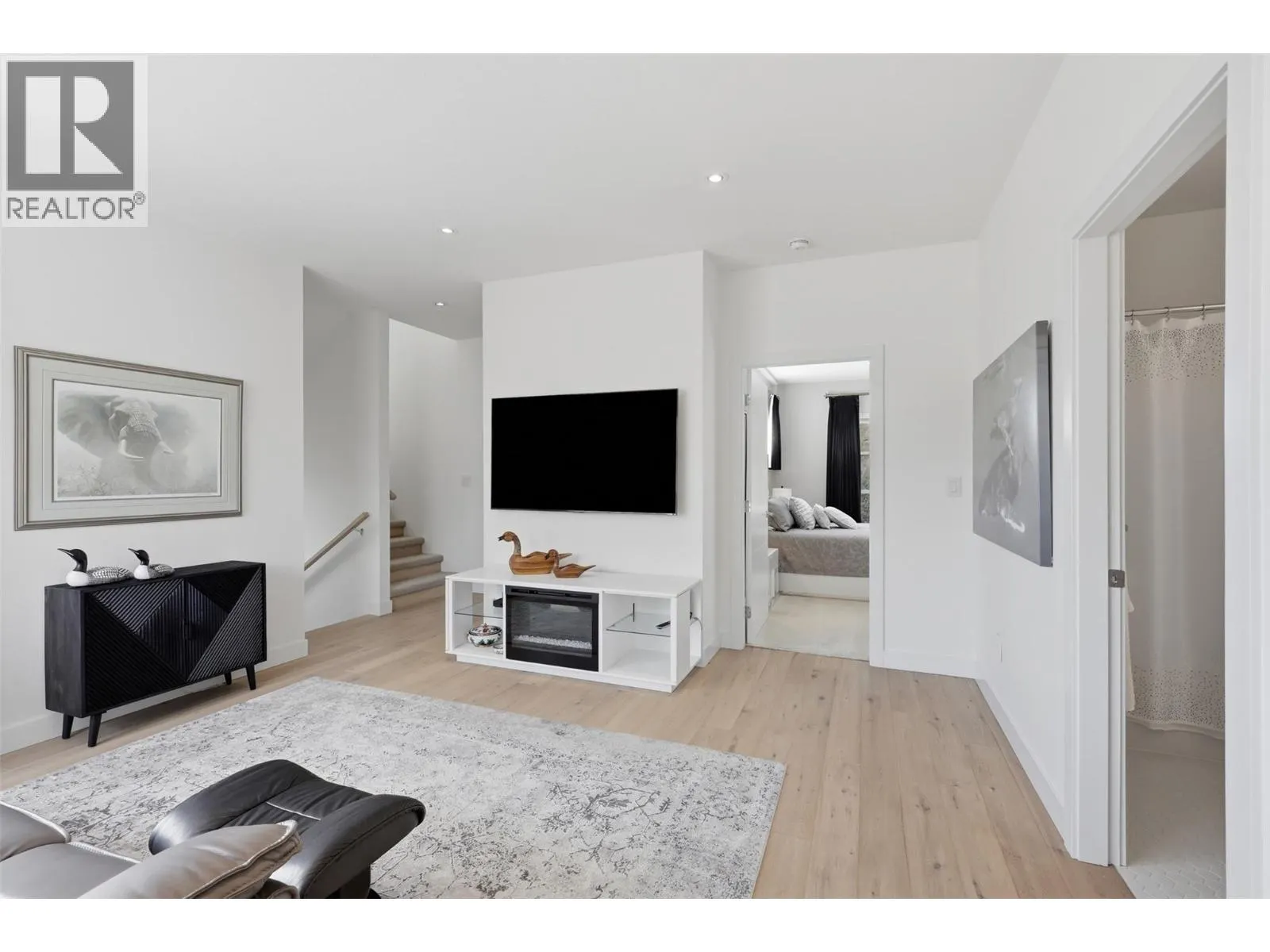 1395 PRAIRIE ROSE Drive Unit# 16