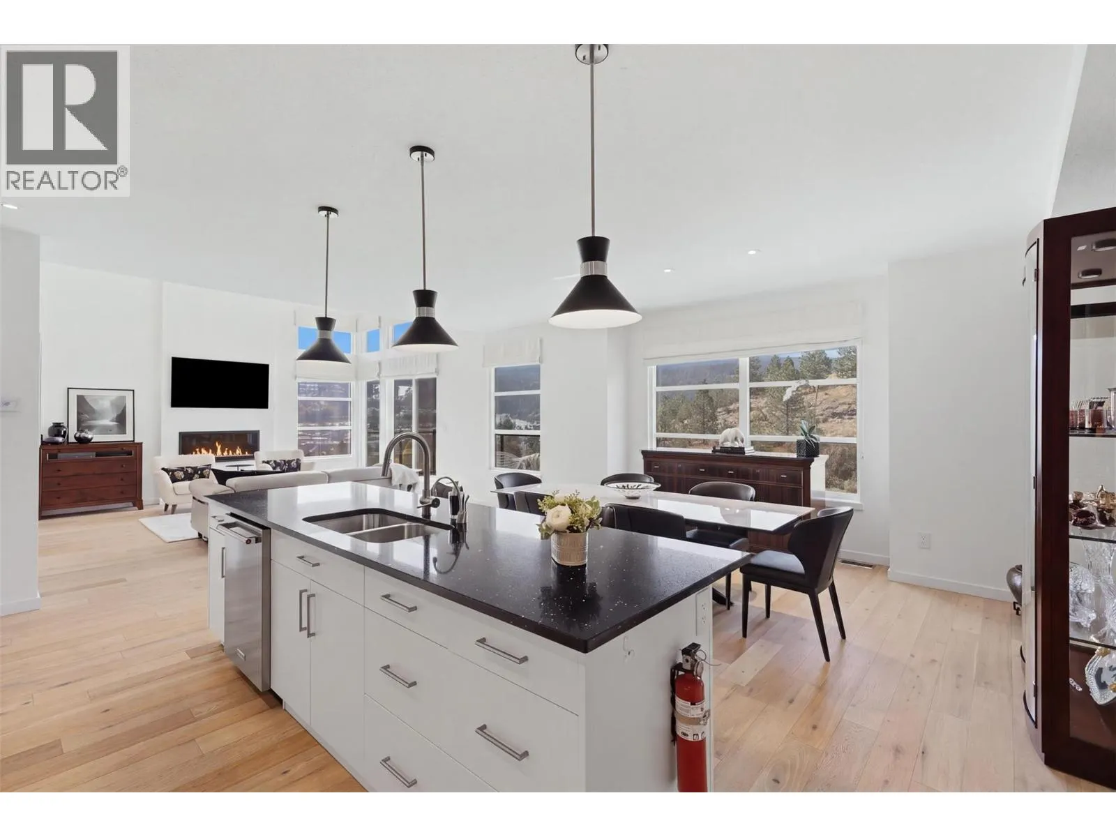 1395 PRAIRIE ROSE Drive Unit# 16