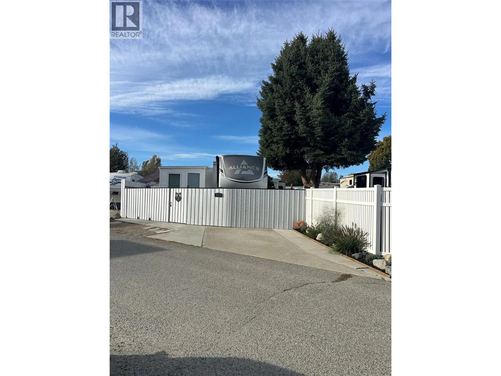 415 Commonwealth Road Unit# 617