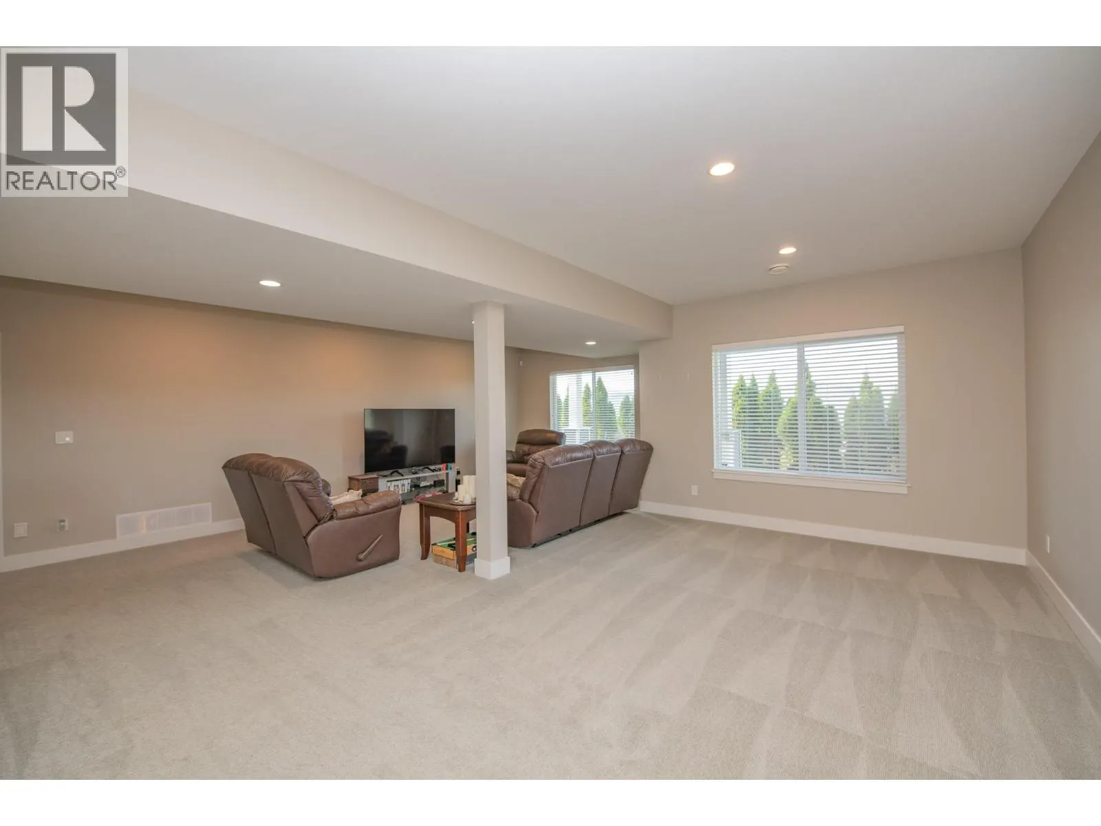 964 Mt Ida Drive