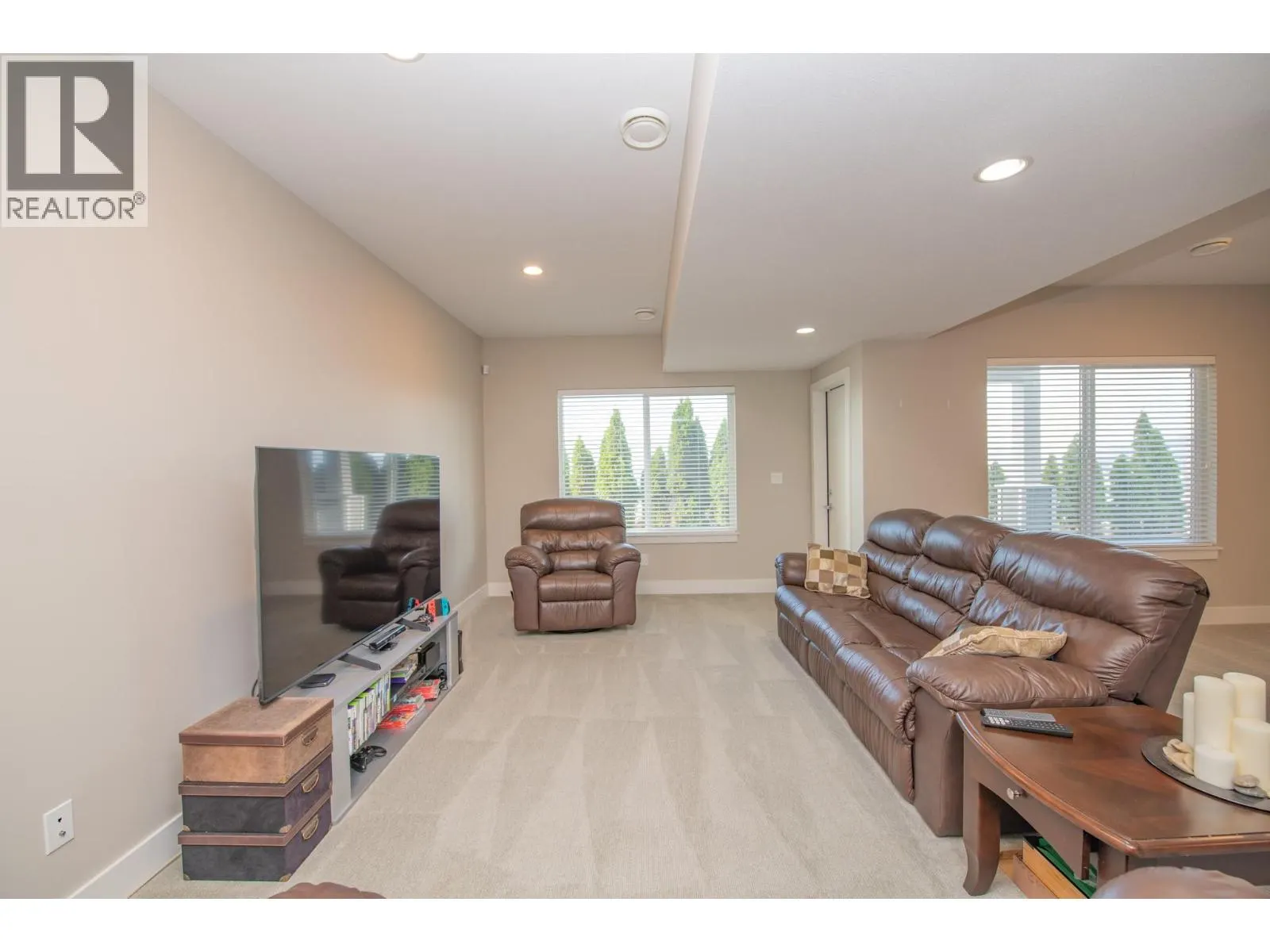 964 Mt Ida Drive
