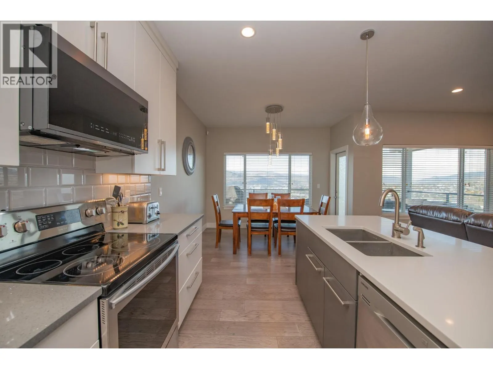 964 Mt Ida Drive