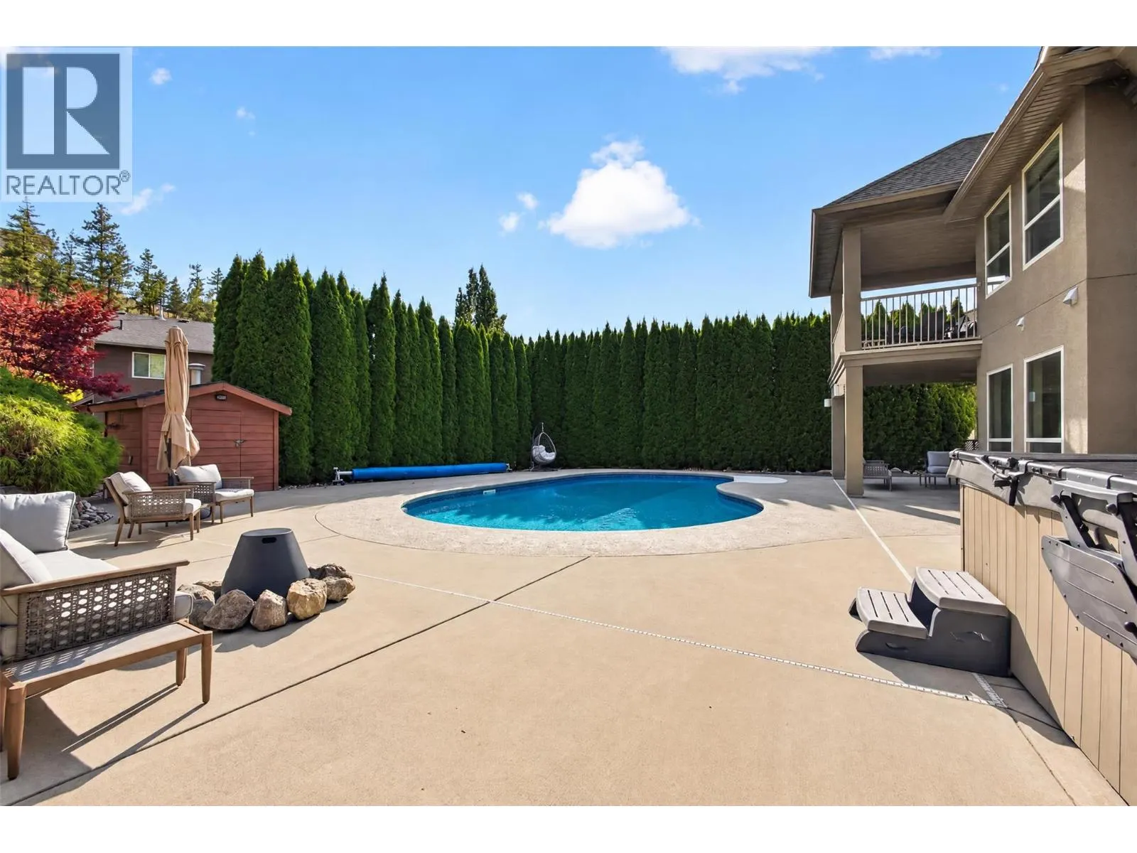 2512 Selkirk Drive