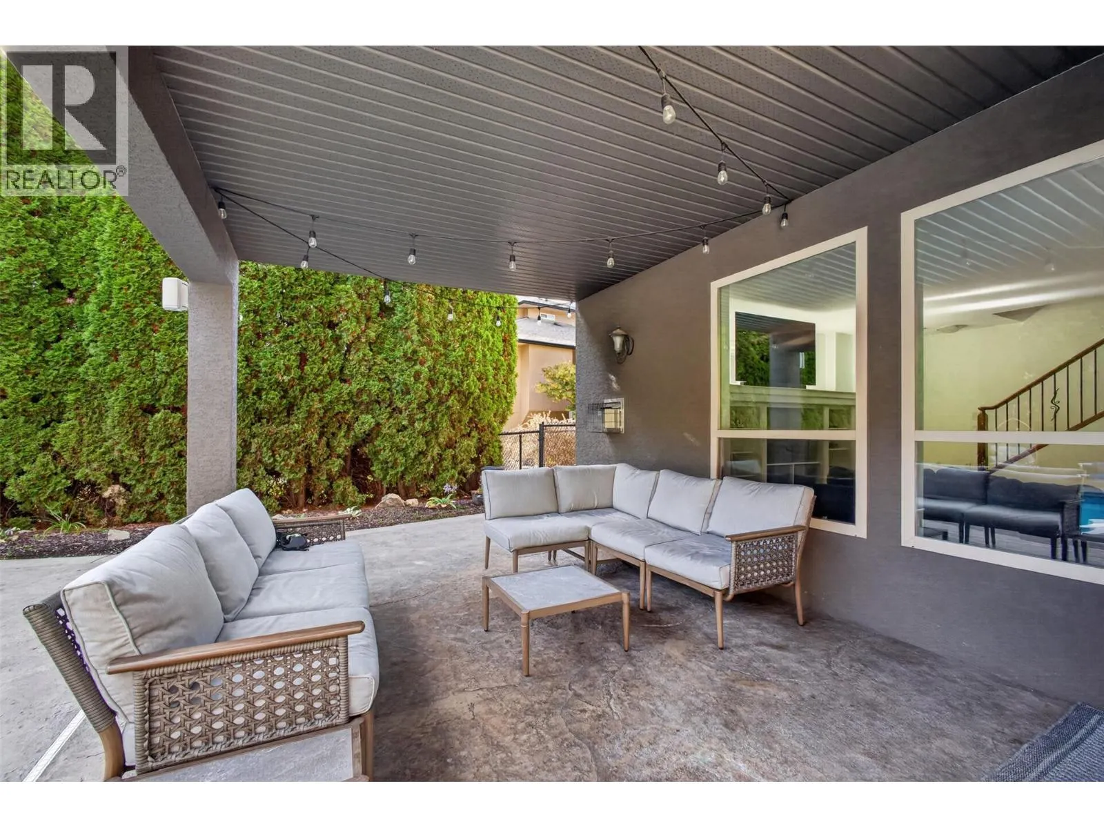 2512 Selkirk Drive