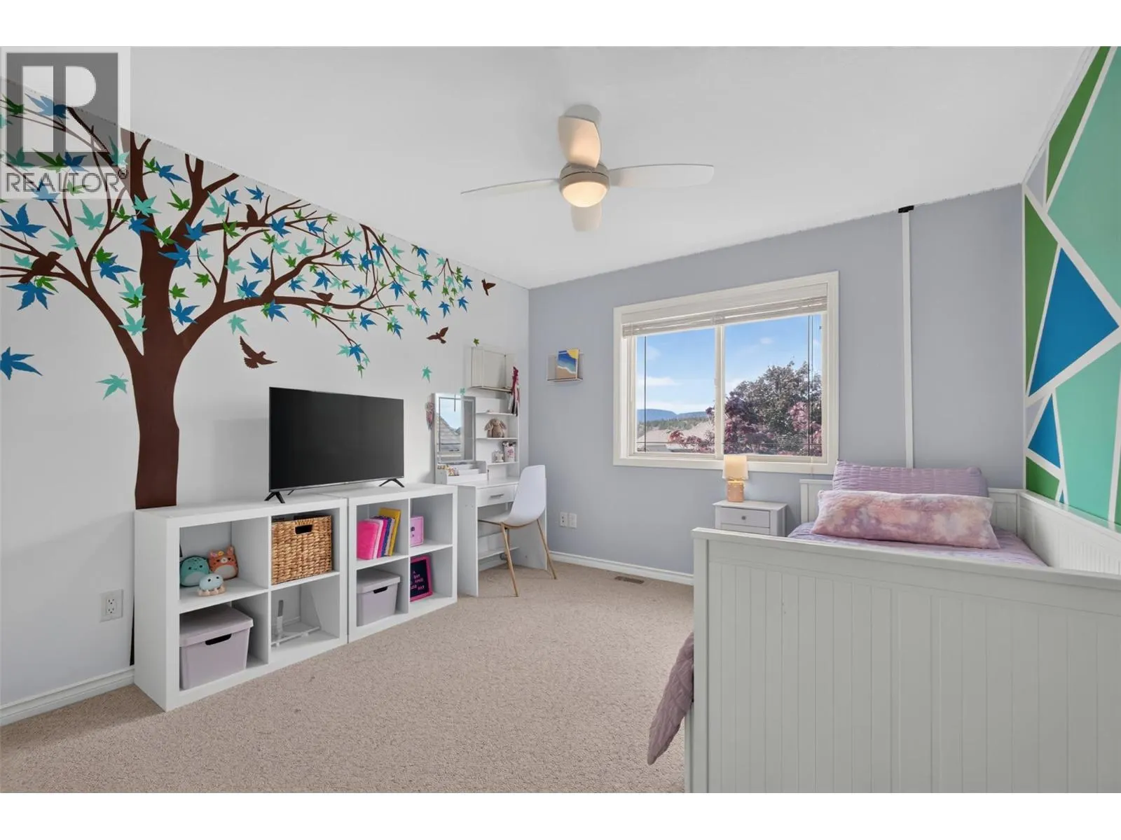 2512 Selkirk Drive