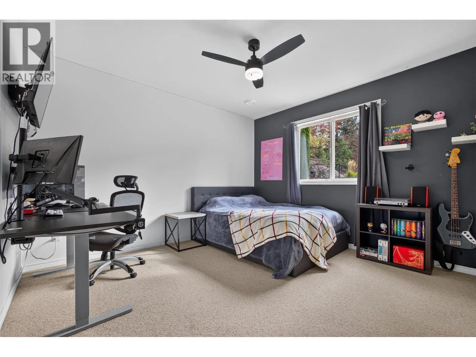 2512 Selkirk Drive