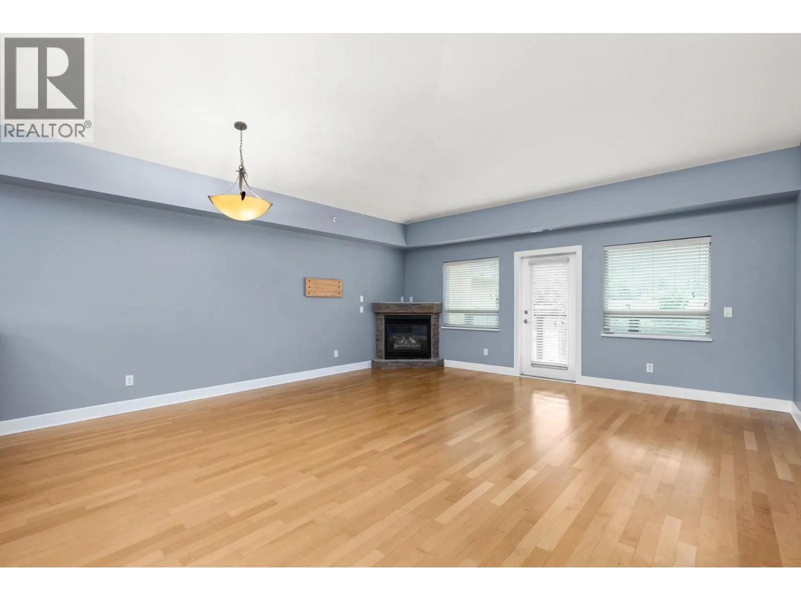 3996 Beach Avenue Unit# 335