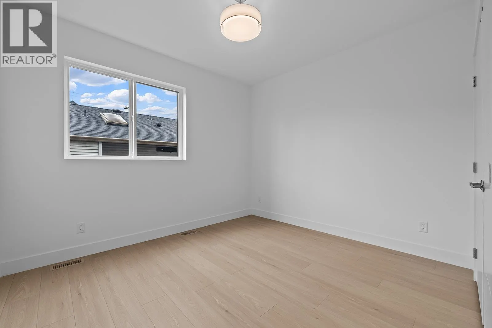 662 Birch Avenue Unit# 4