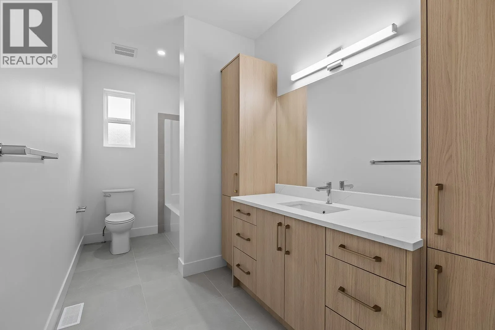 662 Birch Avenue Unit# 4