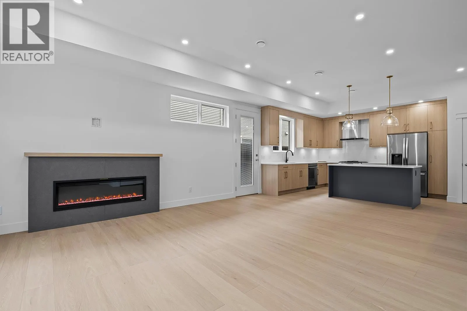 662 Birch Avenue Unit# 4