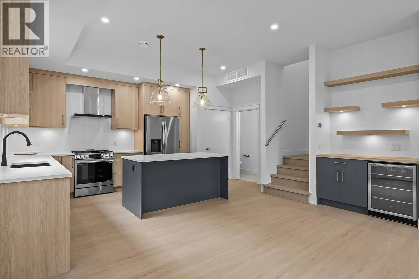 662 Birch Avenue Unit# 4